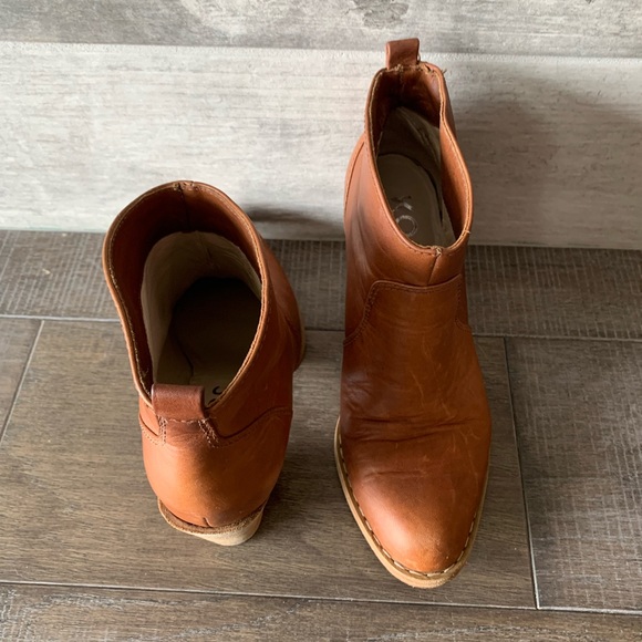 Michael Kors Brown Block Ankle Slip On Booties Size 6 Heels 3” - Picture 3 of 7